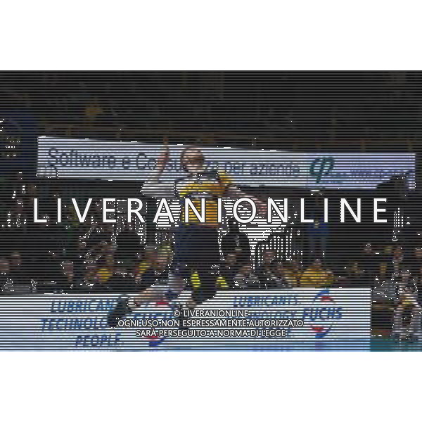 Coppa Italia di Volley 2019/2020 Modena, Italia 22/01/2020 Quarti di finale - Leo Shoes Modena vs Consar Ravenna Nella foto: Battuta di Ivan Zaytsev (09) (Loe Shoes Modena) FOTO DANIELE NICLI-ALESSIO MARINI-AG ALDO LIVERANI SAS