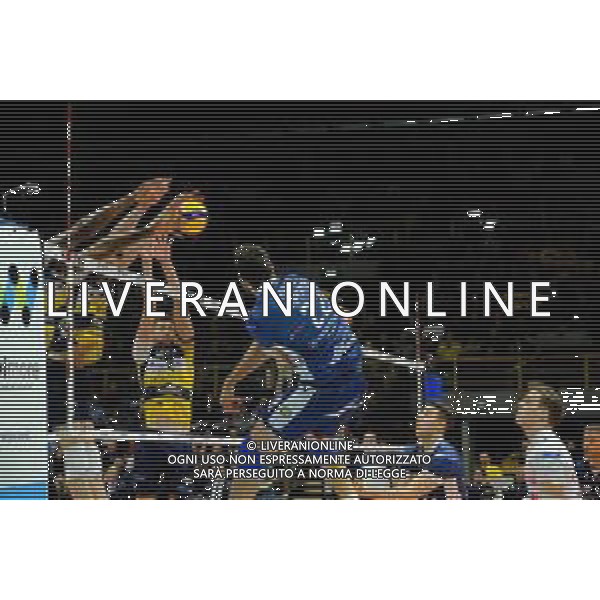 Coppa Italia di Volley 2019/2020 Modena, Italia 22/01/2020 Quarti di finale - Leo Shoes Modena vs Consar Ravenna Nella foto: Schiacciata di Oreste Cavuto (22) (Consar Ravenna) FOTO DANIELE NICLI-ALESSIO MARINI-AG ALDO LIVERANI SAS