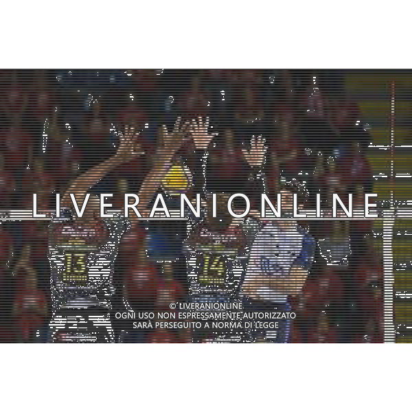 Coppa Italia di Volley 2019/2020 Civitanova, Italia 22/01/2020 Quarti di finale - Cucine Lube Civitanova vs Vero Volley Monza Nella foto: Schiacciata Louati Yacine (Vero Volley Monza) Muro Simon Robertlandy (Cucine Lube Civitanova) Mossa De Rezende Bruno (Cucine Lube Civitanova) FOTO ROBERTO BATOMEOLI-ALESSIO MARINI-AG ALDO LIVERANI SAS