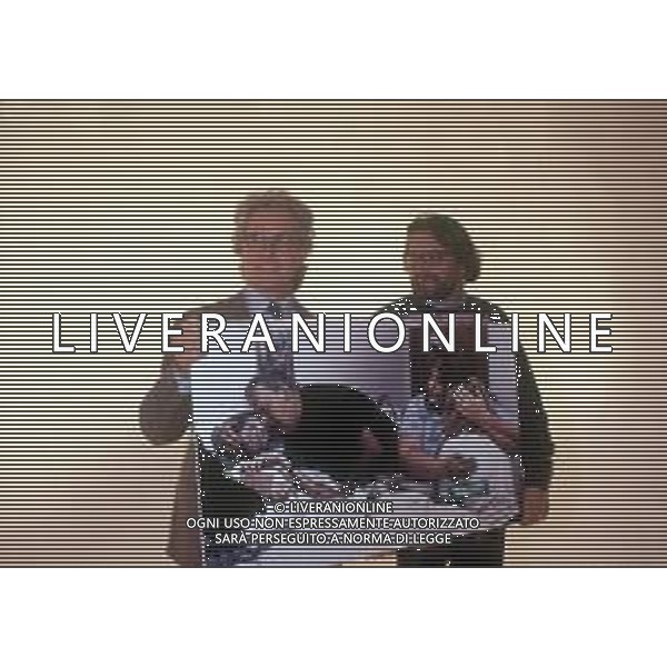RETROSPETTIVA LUCIANO BENETTON INDUSTRIALE POLITICO FONDATORE DEL GRUPPO BENETTON NELLA FOTO LUCIANO BENETTON ON IL FOTOGRAFO OLIVIERO TOSCANI AG ALDO LIVERANI SAS
