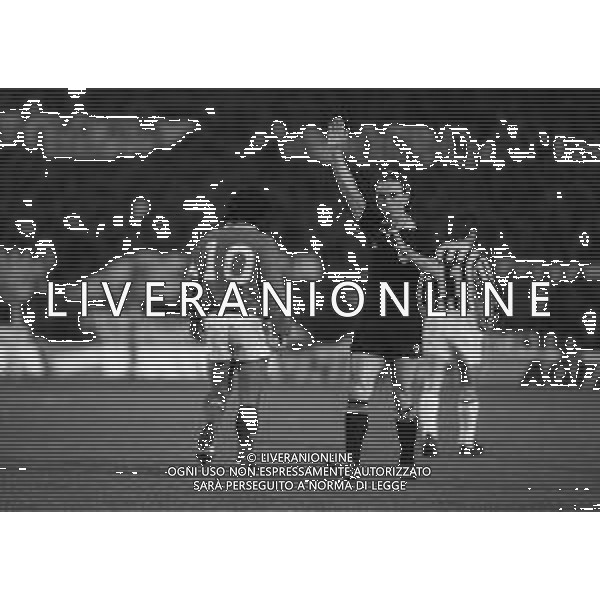 01-03-1989 TORINO QUARTI DI FINALE DI COPPA UEFA JUVENTUS NAPOLI 2-0 NELLA FOTO ARBITRO COURTNEY AG ALDO LIVERANI SAS