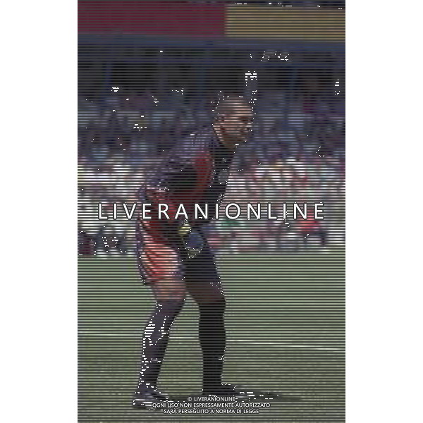 RETROSPETTIVA JOSE LUIS CHILAVERT CALCIATORE NELLA FOTO JOSE LUIS CHILAVERT CON LA MAGLIA DELLA NAZIONALE DEL PARAGUAY AI MONDIALI DI CALCIO FRANCIA 1998 AG ALDO LIVERANI SAS