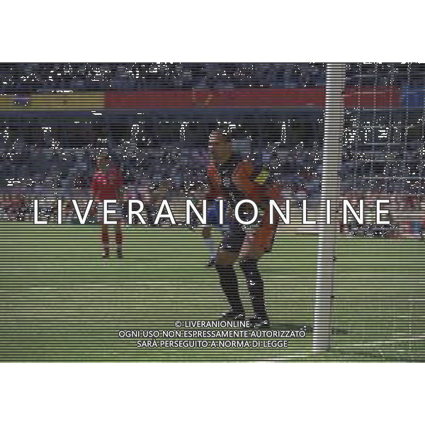 RETROSPETTIVA JOSE LUIS CHILAVERT CALCIATORE NELLA FOTO JOSE LUIS CHILAVERT CON LA MAGLIA DELLA NAZIONALE DEL PARAGUAY AI MONDIALI DI CALCIO FRANCIA 1998 AG ALDO LIVERANI SAS
