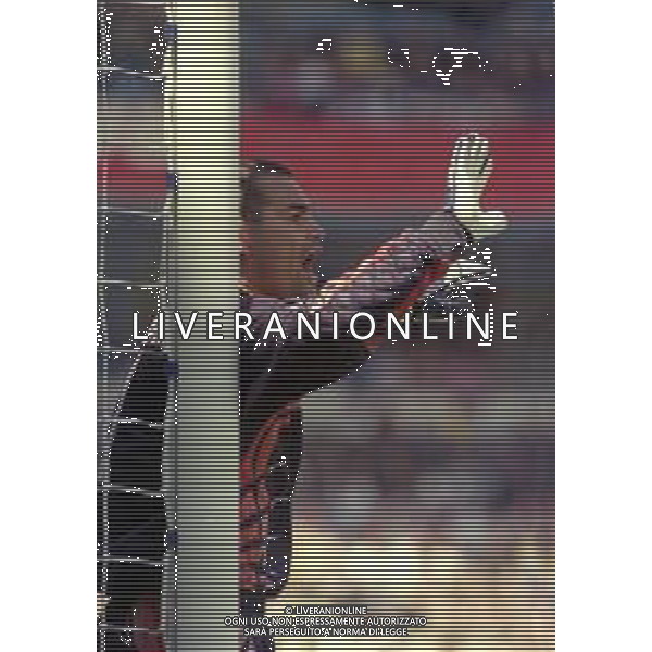 RETROSPETTIVA JOSE LUIS CHILAVERT CALCIATORE NELLA FOTO JOSE LUIS CHILAVERT CON LA MAGLIA DELLA NAZIONALE DEL PARAGUAY AI MONDIALI DI CALCIO FRANCIA 1998 AG ALDO LIVERANI SAS