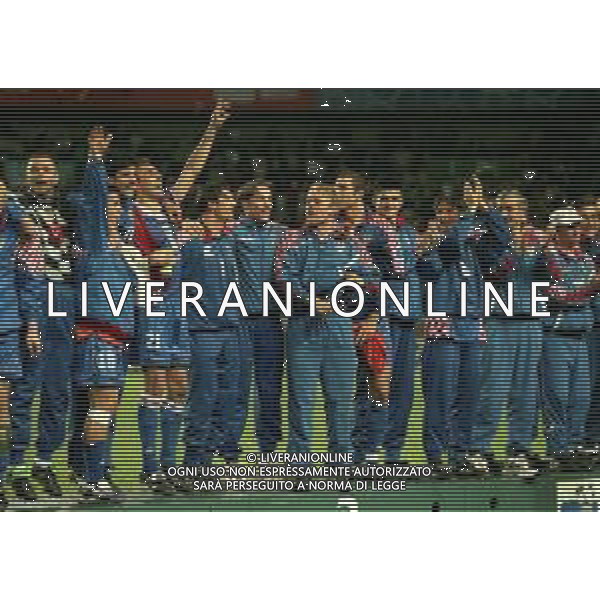 MONDIALI FRANCIA 1998 PREMIAZIONE DELLA NAZIONALE DELLA CROAZIA 3 CLASSIFICATA NELLA FOTO I GIOCATORI DELLA NAZIONALE DELLA CROAZIA FESTEGGIANO LA CONQUISTA DEL 3 POSTO AI MONDIALI FRANCIA 1998 AG ALDO LIVERANI SAS