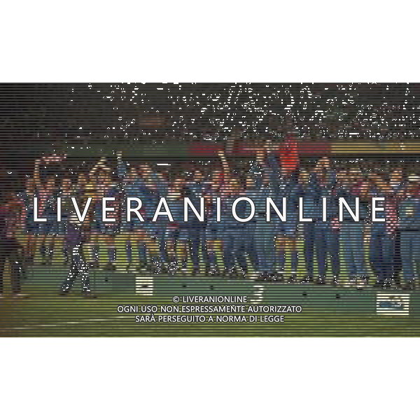 MONDIALI FRANCIA 1998 PREMIAZIONE DELLA NAZIONALE DELLA CROAZIA 3 CLASSIFICATA NELLA FOTO I GIOCATORI DELLA NAZIONALE DELLA CROAZIA FESTEGGIANO LA CONQUISTA DEL 3 POSTO AI MONDIALI FRANCIA 1998 AG ALDO LIVERANI SAS