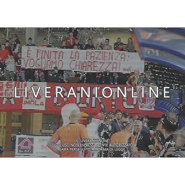 IMOLA 26 01 2020 LE NATURELLE IMOLA-CASERTA SERIE A2 NELLA FOTO TIFOSI DEL IMOLA PROTESTANO CONTRO I GIOCATORI E LA SOCIETA\' © SANNA / AGENZIA ALDO LIVERANI SAS