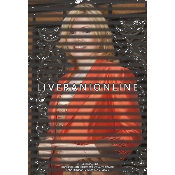 MILANO 12-7-05 VIA MORONE 3 PRESENTAZIONE DEL LIBRO DI DIDI LEONI \'VERI UOMINI, PERO\'..\' NELLA FOTO : LEONI DIDI PH: CAPRA/LIVERANI