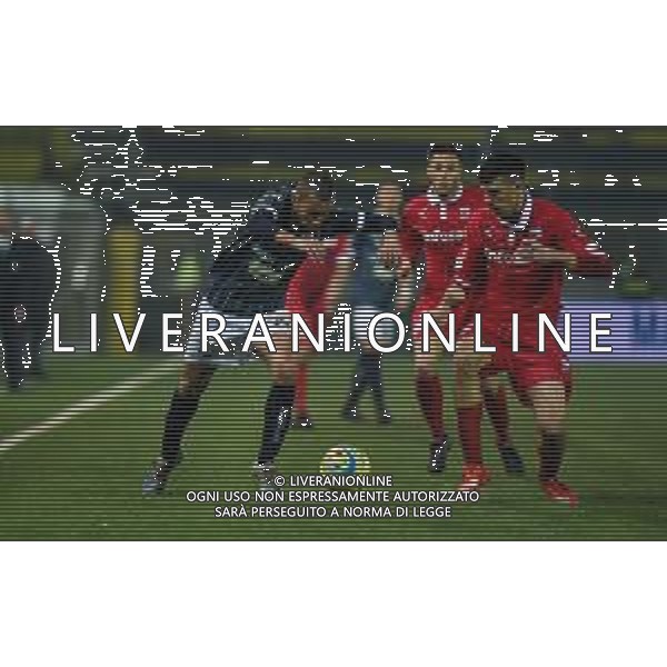 Campionato di Calcio Serie C - Lega Pro 2019/2020 Cava dei Tirreni, Italia 25/01/2020 Cavese vs Teramo Nella foto: Nunzio Di Roberto (7) Cavese 1919 tallonato da Filippo Florio (2) Teramo Calcio 1913 FOTO ANDREA D\'AMICO-ALESSIO MARINI-AG ALDO LIVERANI SAS