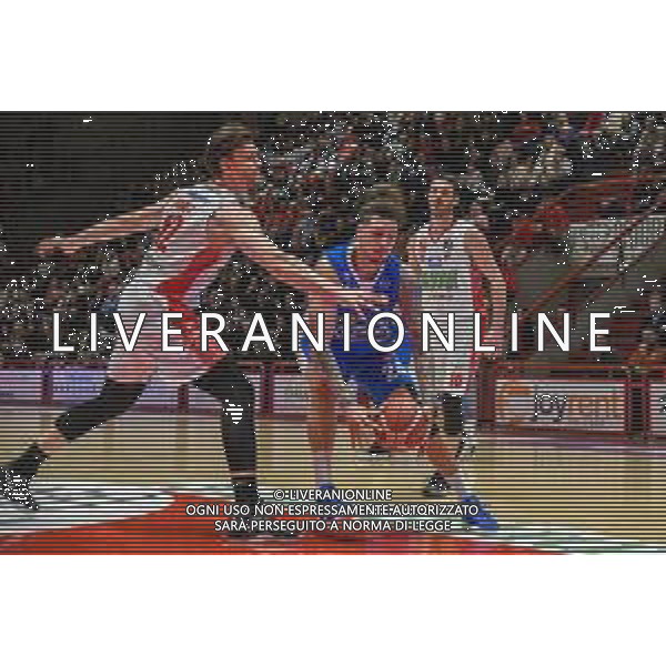Campionato di Basket Serie A 2019/2020 Pistoia, Italia 26/01/2020 OriOra Pistoia vs De Longhi Treviso Basket Nella foto: Isaac Fotu (T) prova a superare Angus Brandt (P) FOTO FABIO FAGIOLINI-ALESSIO MARINI-AG ALDO LIVERANI SAS