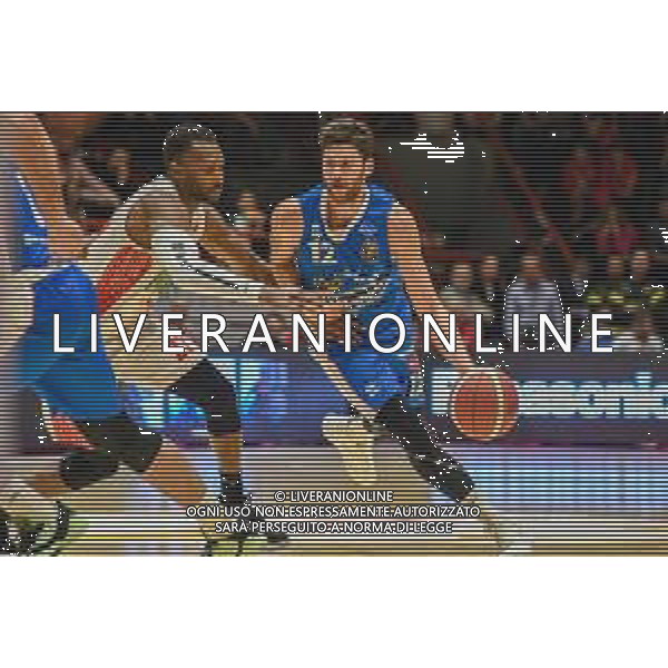Campionato di Basket Serie A 2019/2020 Pistoia, Italia 26/01/2020 OriOra Pistoia vs De Longhi Treviso Basket Nella foto: Matteo Imbro (T) marcato da Zabian Dowdell (P) FOTO FABIO FAGIOLINI-ALESSIO MARINI-AG ALDO LIVERANI SAS