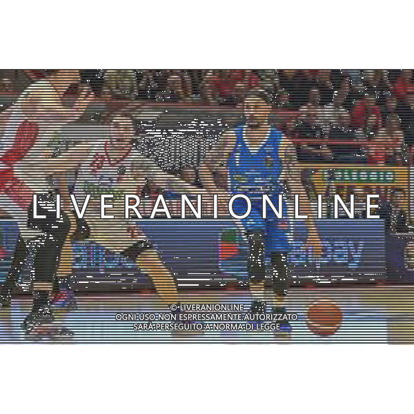Campionato di Basket Serie A 2019/2020 Pistoia, Italia 26/01/2020 OriOra Pistoia vs De Longhi Treviso Basket Nella foto: David Logan (T) marcato da Jusin Jhonson (P) FOTO FABIO FAGIOLINI-ALESSIO MARINI-AG ALDO LIVERANI SAS