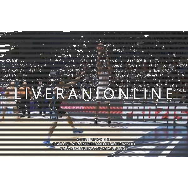 Campionato di Basket Serie A 2019/2020 Cremona, Italia 26/01/2020 Vanoli Basket Cremona vs Virtus Roma Nella foto: William Bufors della Virtus Roma al tiro da 3 punti FOTO MATTEO CASONI-ALESSIO MARINI-AG ALDO LIVERANI SAS