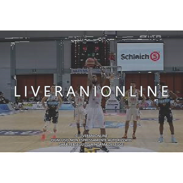 Campionato di Basket Serie A 2019/2020 Cremona, Italia 26/01/2020 Vanoli Basket Cremona vs Virtus Roma Nella foto: Davon Jefferson della Virtus Roma al tiro libero FOTO MATTEO CASONI-ALESSIO MARINI-AG ALDO LIVERANI SAS