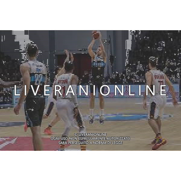 Campionato di Basket Serie A 2019/2020 Cremona, Italia 26/01/2020 Vanoli Basket Cremona vs Virtus Roma Nella foto: Niccolo\' De Vico della Vanoli Cremona al tiro da 3 punti FOTO MATTEO CASONI-ALESSIO MARINI-AG ALDO LIVERANI SAS