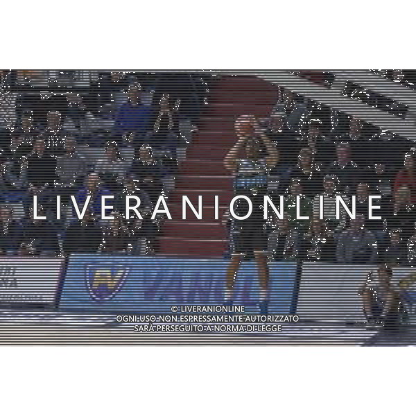 Campionato di Basket Serie A 2019/2020 Cremona, Italia 26/01/2020 Vanoli Basket Cremona vs Virtus Roma Nella foto: Richardson Malachi della Vanoli Cremona al tiro da 3 punti FOTO MATTEO CASONI-ALESSIO MARINI-AG ALDO LIVERANI SAS