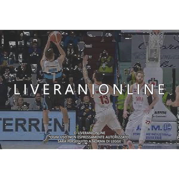 Campionato di Basket Serie A 2019/2020 Cremona, Italia 26/01/2020 Vanoli Basket Cremona vs Virtus Roma Nella foto: Trevis Diener della Vanoli Cremona al tiro da 3 punti FOTO MATTEO CASONI-ALESSIO MARINI-AG ALDO LIVERANI SAS
