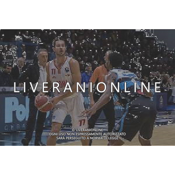 Campionato di Basket Serie A 2019/2020 Cremona, Italia 26/01/2020 Vanoli Basket Cremona vs Virtus Roma Nella foto: Tomas Kyzlink della Virtus Roma cerca un compagno libero FOTO MATTEO CASONI-ALESSIO MARINI-AG ALDO LIVERANI SAS