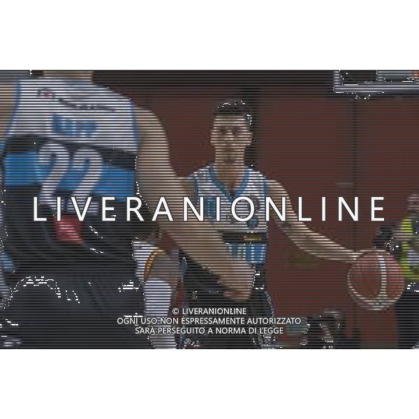 Campionato di Basket Serie A 2019/2020 Cremona, Italia 26/01/2020 Vanoli Basket Cremona vs Virtus Roma Nella foto: Michele Ruzzier della Vanoli Cremona in palleggio FOTO MATTEO CASONI-ALESSIO MARINI-AG ALDO LIVERANI SAS