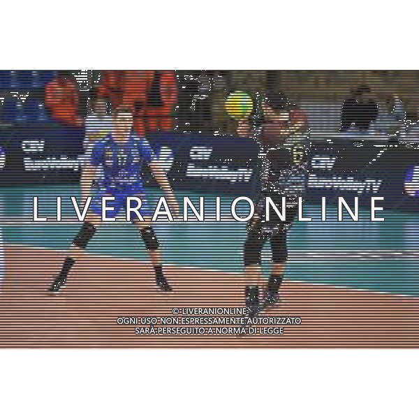 Volley Champions League Men 2019/2020 Civitanova, Italia 28/01/2020 Cucine Lube Civitanova vs Jihostroj Ceske Budejovice Nella foto: Massari Jacopo (Cucine Lube Civitanova) in Bagher FOTO ROBERTO BATOMEOLI-ALESSIO MARINI-AG ALDO LIVERANI SAS