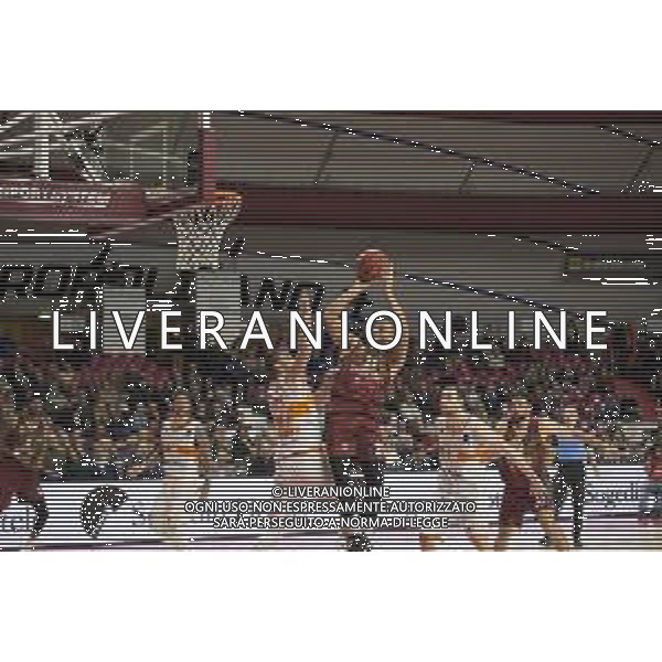 Basket EuroCup 2019/2020 Venezia, Italia 28/01/2020 Umana Reyer Venezia vs Promitheas Patras Nella foto: Jeremy Chappell (Umana Reyer Venezia) cerca il pallonetto FOTO MATTIA RADONI-ALESSIO MARINI-AG ALDO LIVERANI SAS