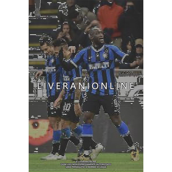 esultanza di antonio Candreva dopo il gol del 1 a 0 Inter con lautaro martinez e romelu lukaku Inter vs Fiorentina Coppa Italia - quarti di finale Milano 29-01-2020 Stadio Giuseppe Meazza - San Siro foto Roberto Garavaglia - ag. Aldo Liverani sas/ AGENZIA ALDO LIVERANI SAS