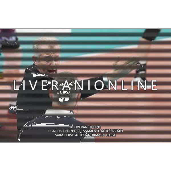 Volley Champions League Men 2019/2020 Perugia, Italia 29/01/2020 Sir Sicoma Monini Perugia vs Tours VB Nella foto: heynen vital (allenatore sir safety conad perugia) protesta con 2° arbitro aleksandar vinaliev FOTO LORIS CERQUIGLINI-ALESSIO MARINI-AG ALDO LIVERANI SAS
