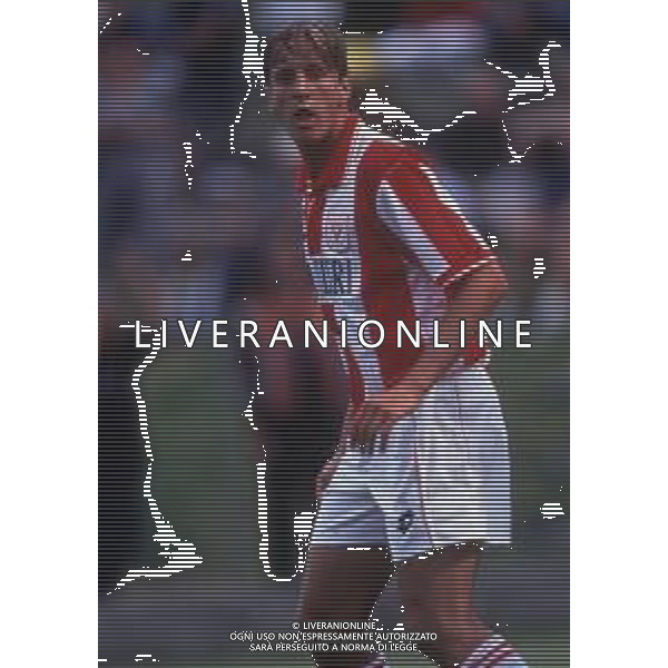 RETROSPETTIVA MASSIMO AMBROSINI CALCIATORE NELLA FOTO MASSIMO AMBROSINI CON LA MAGLIA DEL VICENZA CALCIO AG ALDO LIVERANI SAS