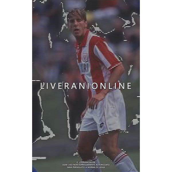 RETROSPETTIVA MASSIMO AMBROSINI CALCIATORE NELLA FOTO MASSIMO AMBROSINI CON LA MAGLIA DEL VICENZA CALCIO AG ALDO LIVERANI SAS