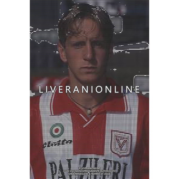 RETROSPETTIVA MASSIMO AMBROSINI CALCIATORE NELLA FOTO MASSIMO AMBROSINI CON LA MAGLIA DEL VICENZA CALCIO AG ALDO LIVERANI SAS