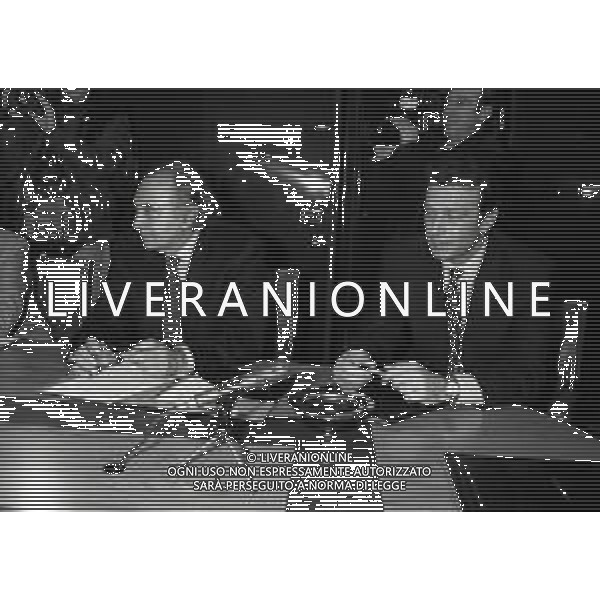 1994-1995 MILANO LEGA CALCIO CONSIGLIO DI LEGA NELLA FOTO CORRADO FERLAINO PRESIDENTE NAPOLI CALCIO E MASSIMO CELLINO PRESIDENTE CAGLIARI CALCIO AG ALDO LIVERANI SAS