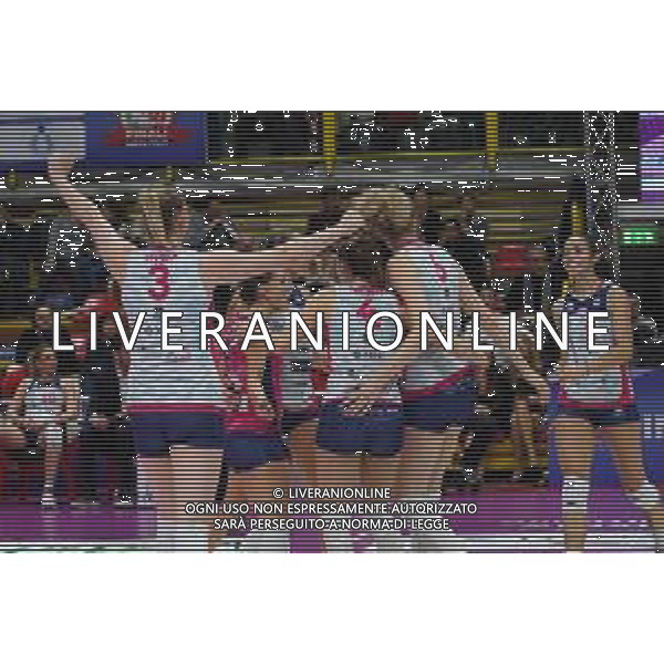 Volley Coppa Italia Femminile 2019/2020 Busto Arsizio, Italia 01/02/2020 Semifinali - Imoco Volley Conegliano vs Savino Del Bene Scandicci Nella foto: Esultanza Savino Del Bene Scandicci FOTO SALVO BARBAGALLO-ALESSIO MARINI-AG ALDO LIVERANI SAS