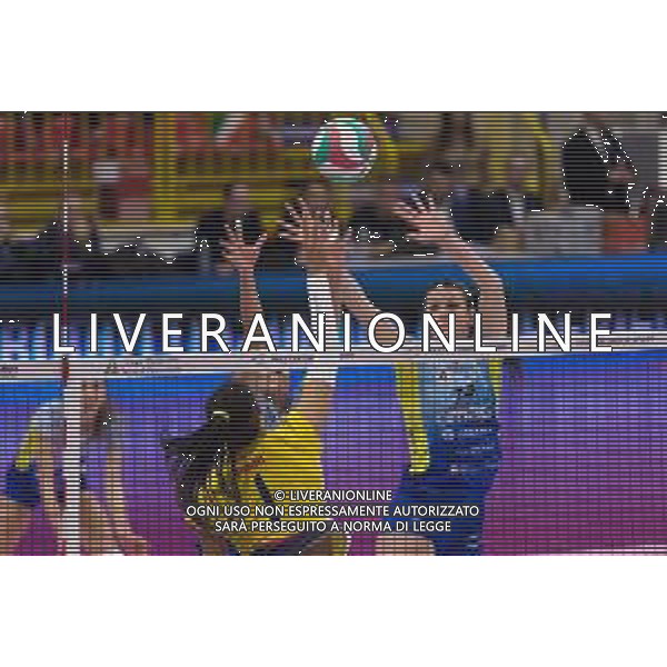 Volley Coppa Italia Femminile 2019/2020 Busto Arsizio, Italia 02/02/2020 Finale Serie A2 - Omag San Giovanni in Marignano vs Delta Informatica Trentino Nella foto: muro di Giuditta Lualdi (Omag S.Giovanni In Marignano) FOTO ELISA CALABRESE-ALESSIO MARINI-AG ALDO LIVERANI SAS