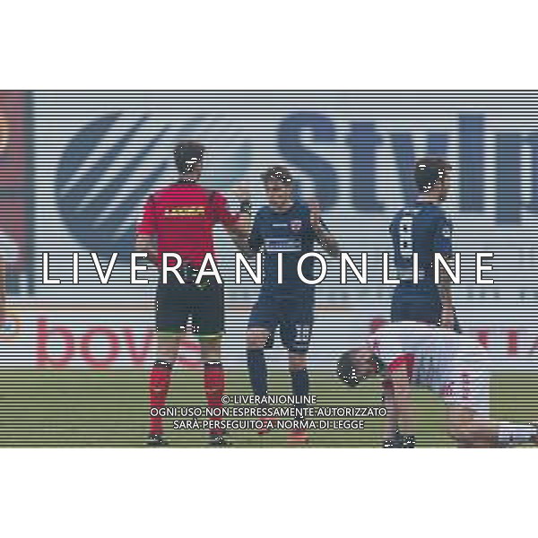 Campionato di Calcio Serie C - Lega Pro 2019/2020 Padova, Italia 02/02/2020 Padova vs Pesaro Nella foto: Davide Buglio (Padova) si lamenta per il fallo fischiatogli contro FOTO MATTIA RADONI-ALESSIO MARINI-AG ALDO LIVERANI SAS