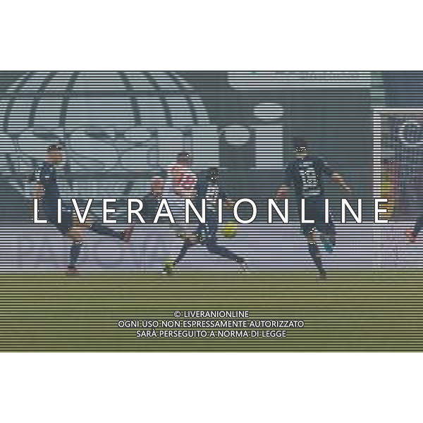 Campionato di Calcio Serie C - Lega Pro 2019/2020 Padova, Italia 02/02/2020 Padova vs Pesaro Nella foto: Il tiro del goal di Davide Buglio (Padova) FOTO MATTIA RADONI-ALESSIO MARINI-AG ALDO LIVERANI SAS