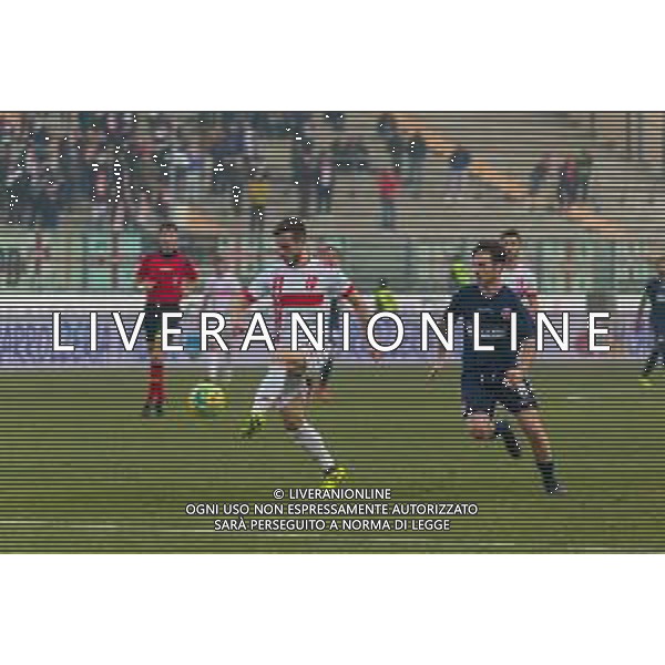 Campionato di Calcio Serie C - Lega Pro 2019/2020 Padova, Italia 02/02/2020 Padova vs Pesaro Nella foto: Carlo Pelagatti (Padova) in azione con Davide Voltan (Vis Pesaro) FOTO MATTIA RADONI-ALESSIO MARINI-AG ALDO LIVERANI SAS