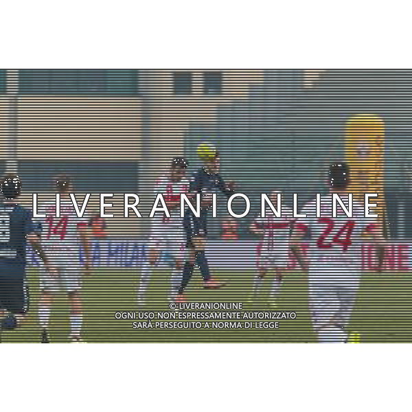 Campionato di Calcio Serie C - Lega Pro 2019/2020 Padova, Italia 02/02/2020 Padova vs Pesaro Nella foto: Il colpo di testa di Umberto Germano (Padova) e Alessandro Di Munno (Vis Pesaro) FOTO MATTIA RADONI-ALESSIO MARINI-AG ALDO LIVERANI SAS