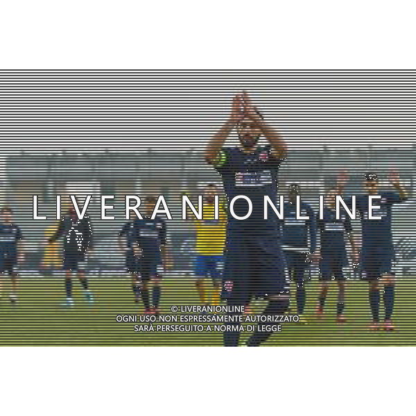 Campionato di Calcio Serie C - Lega Pro 2019/2020 Padova, Italia 02/02/2020 Padova vs Pesaro Nella foto: Il capitano Alessandro Gabbani (Vis Pesaro) saluta i tifosi a fine partita FOTO MATTIA RADONI-ALESSIO MARINI-AG ALDO LIVERANI SAS