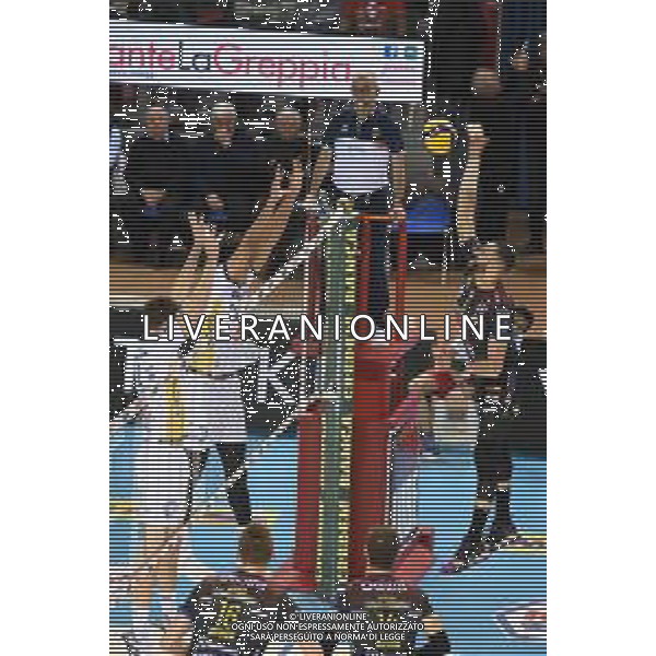 Campionato di Volley Superlega Serie A 2019/2020 Civitanova, Italia 02/02/2020 Cucine Lube Civitanova - Calzedonia Verona Nella foto: Schiacciata Juantorena Osmany (Cucine Lube Civitanova) FOTO ROBERTO BARTOMEOLI-ALESSIOMARINI-AG ALDO LIVERANI SAS