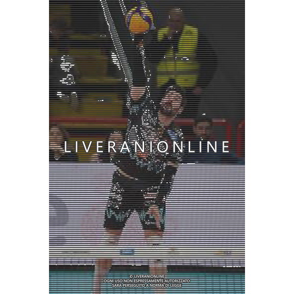 Campionato di Volley Superlega Serie A 2019/2020 Perugia, Italia 02/02/2020 Sir Safety Conad Perugia vs Kioene Padova Nella foto: filippo lanza (n.10 schiacciatore sir safety conad perugia) alla battuta ©Loris Cerquiglini - Alessio Marini / AGENZIA ALDO LIVERANI SAS