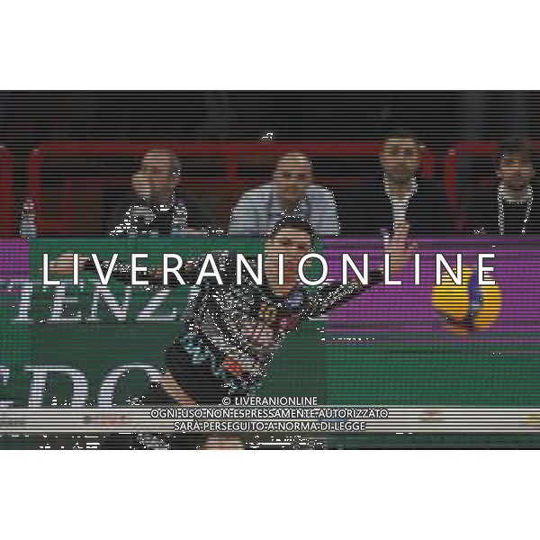 Campionato di Volley Superlega Serie A 2019/2020 Perugia, Italia 02/02/2020 Sir Safety Conad Perugia vs Kioene Padova Nella foto: mirko podrascanin (n.18 centrale sir safety conad perugia) alla battuta ©Loris Cerquiglini - Alessio Marini / AGENZIA ALDO LIVERANI SAS