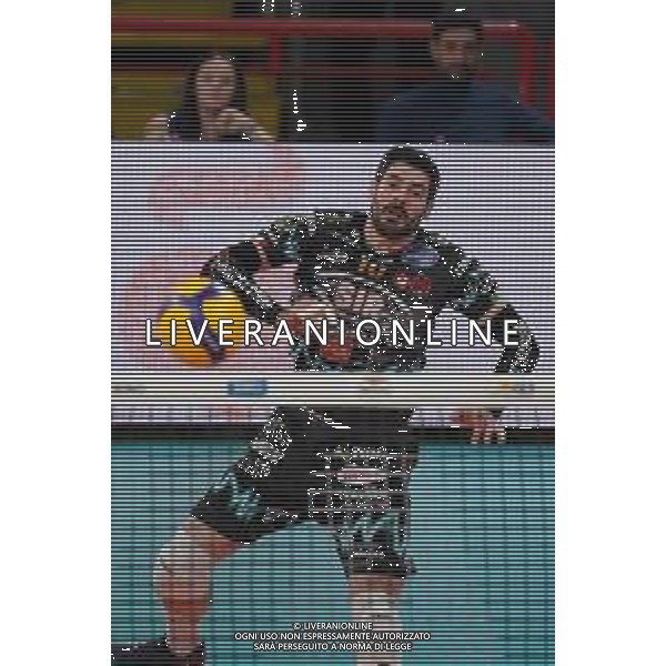 Campionato di Volley Superlega Serie A 2019/2020 Perugia, Italia 02/02/2020 Sir Safety Conad Perugia vs Kioene Padova Nella foto: filippo lanza (n.10 schiacciatore sir safety conad perugia) alla battuta ©Loris Cerquiglini - Alessio Marini / AGENZIA ALDO LIVERANI SAS