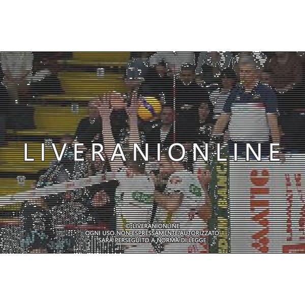 Campionato di Volley Superlega Serie A 2019/2020 Perugia, Italia 02/02/2020 Sir Safety Conad Perugia vs Kioene Padova Nella foto: filippo lanza (n.10 schiacciatore sir safety conad perugia) schiaccia ©Loris Cerquiglini - Alessio Marini / AGENZIA ALDO LIVERANI SAS
