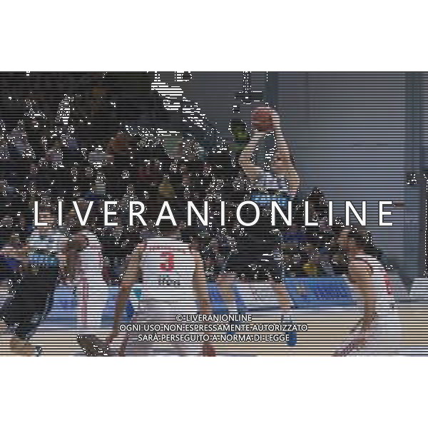 Campionato di Basket Serie A 2019/2020 Cremona, Italia 02/02/2020 Vanoli Basket Cremona vs Grissin Bon Reggio Emilia Nella foto: Trevis Diener della Vanoli Cremona al tiro FOTO MATTEO CASONI-ALESSIO MARINI-AG ALDO LIVERANI SAS