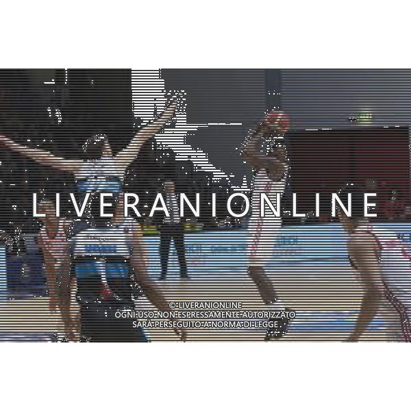 Campionato di Basket Serie A 2019/2020 Cremona, Italia 02/02/2020 Vanoli Basket Cremona vs Grissin Bon Reggio Emilia Nella foto: Darius JOHNSON-ODOM della Grissin Bon Reggio Emilia al tiro FOTO MATTEO CASONI-ALESSIO MARINI-AG ALDO LIVERANI SAS