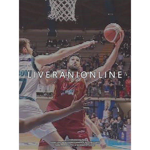 Campionato di Basket Serie A 2019/2020 Desio, Italia 02/02/2020 Acqua S. Bernardo Cantu vs Umana Reyer Venezia Nella foto: Watt della Umana Reyer Venezia ostacolato da Simioni della S.Bernardo Cantu FOTO SAVINO PAOLELLA-ALESSIO MARINI-AG ALDO LIVERANI SAS