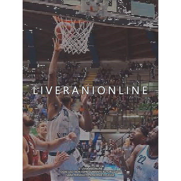 Campionato di Basket Serie A 2019/2020 Desio, Italia 02/02/2020 Acqua S. Bernardo Cantu vs Umana Reyer Venezia Nella foto: Hayes della S.Bernardo Cantu ostacolato da Watt della Umana Reyer Venezia FOTO SAVINO PAOLELLA-ALESSIO MARINI-AG ALDO LIVERANI SAS