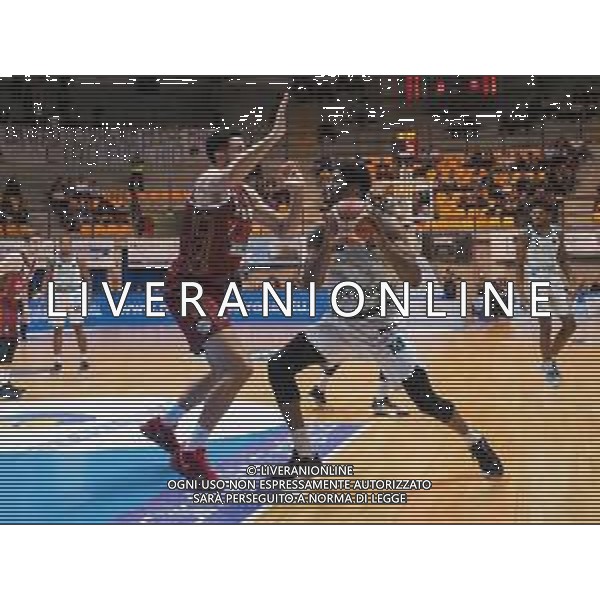 Campionato di Basket Serie A 2019/2020 Desio, Italia 02/02/2020 Acqua S. Bernardo Cantu vs Umana Reyer Venezia Nella foto: Hayes della S.Bernardo Cantu ostacolato da Watt della Umana Reyer Venezia FOTO SAVINO PAOLELLA-ALESSIO MARINI-AG ALDO LIVERANI SAS