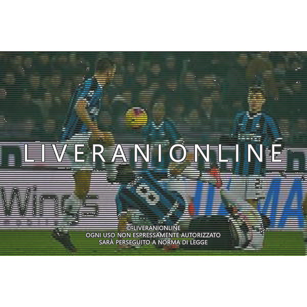 Campionato di Calcio Serie A 2019/2020 Udine, Italia 02/02/2020 Udinese Calcio vs FC Inter Nella foto: azione Matias Vecino dell\' Inter e Okaka Stefano dell\' Udinese Calcio ©LM/ALESSIO MARINI / AGENZIA ALDO LIVERANI SAS