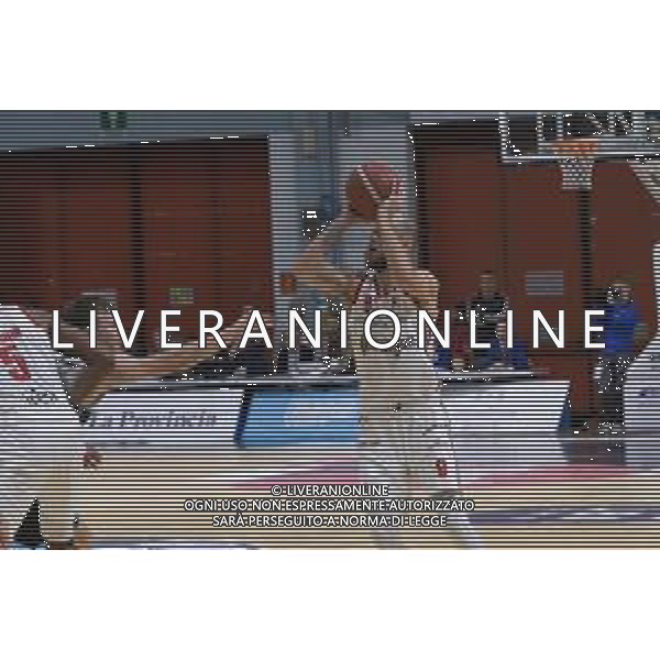 Campionato di Basket Serie A 2019/2020 Cremona, Italia 02/02/2020 Vanoli Basket Cremona vs Grissin Bon Reggio Emilia Nella foto: Dadid VOJVODA della Grissin Bon Reggio Emilia al tiro FOTO MATTEO CASONI-ALESSIO MARINI-AG ALDO LIVERANI SAS